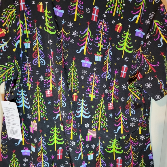 Womans scrubs  lg - Picture 3 of 5